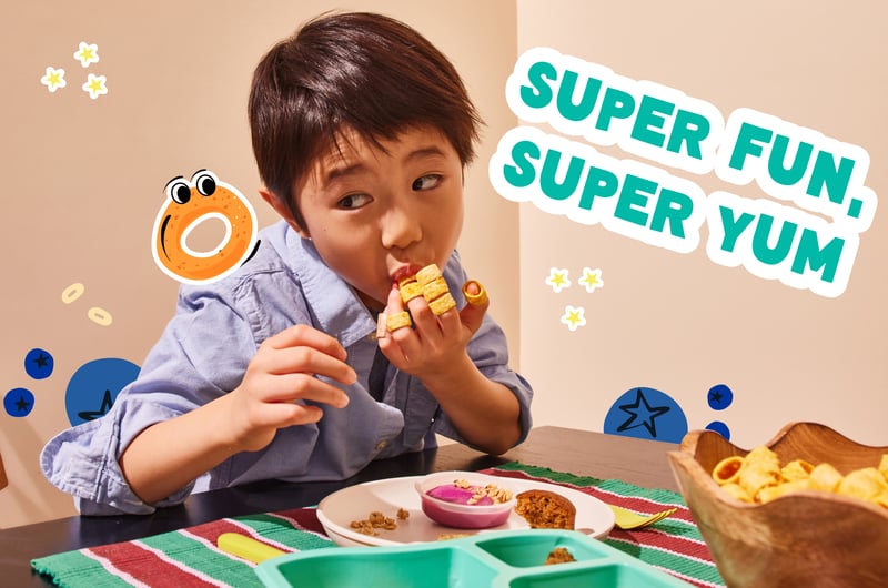 Little Spoon - image of child eating with 